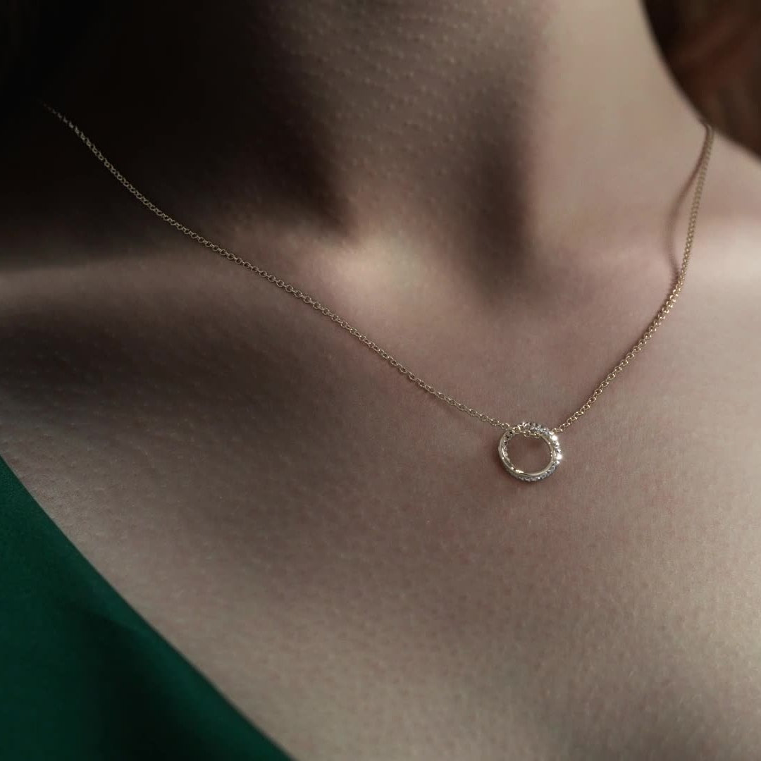 Women's 10k Gold Chain Tricolor Hoop Choker