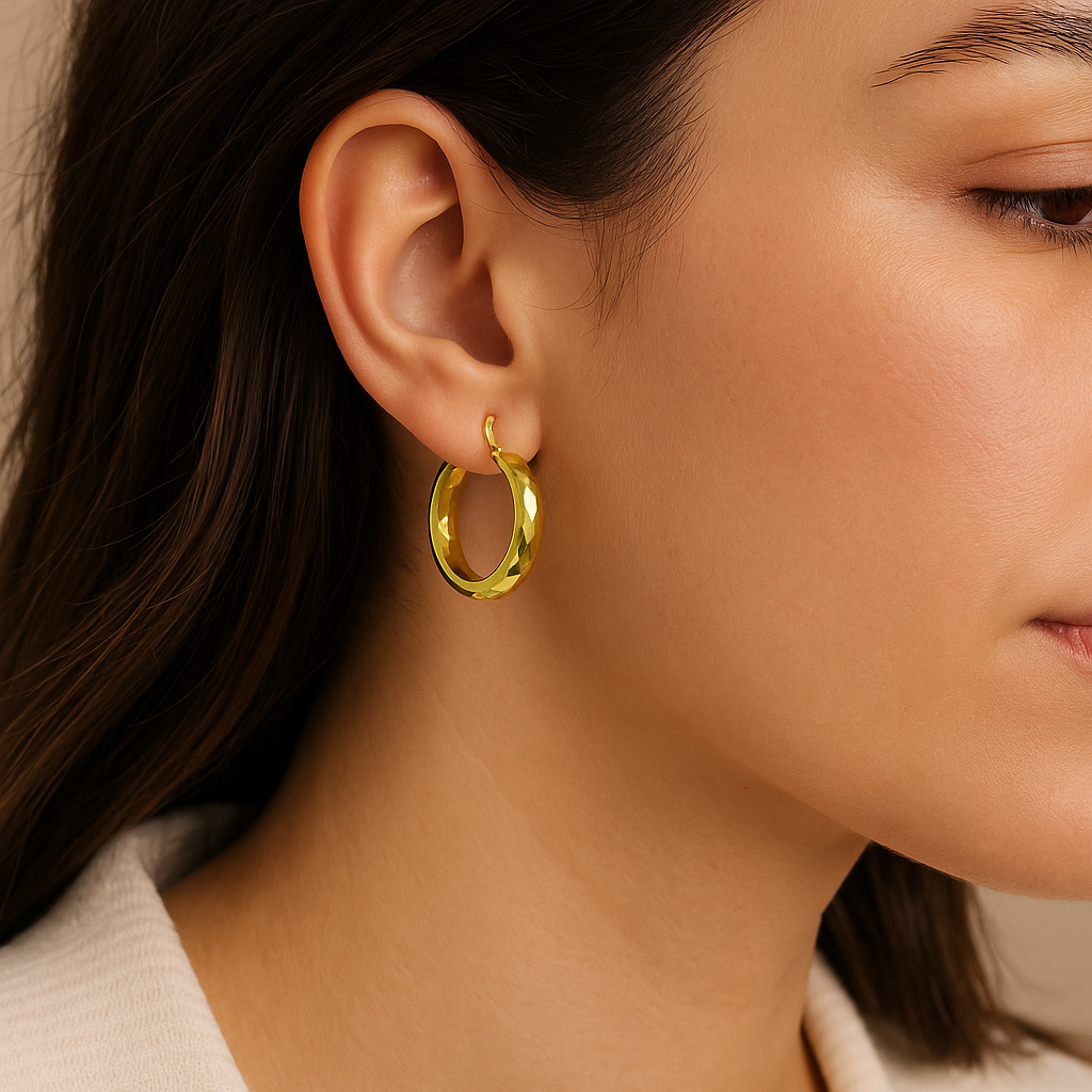 10k Gold Diamond-Cut Rhombus Bangle Earring