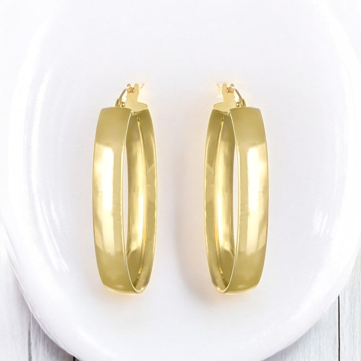 10k Gold Plain Oval Hoop Earring 37mm